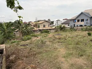 One Full Plot for Sale at Santasi Atasemanso.
