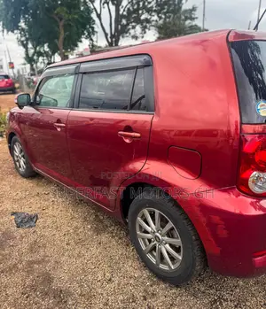 Toyota Corolla Rumion 2012 Orange