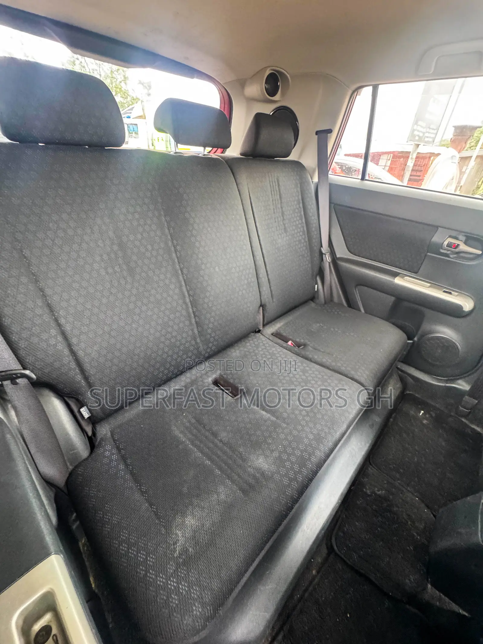 Toyota Corolla Rumion 2012 Orange