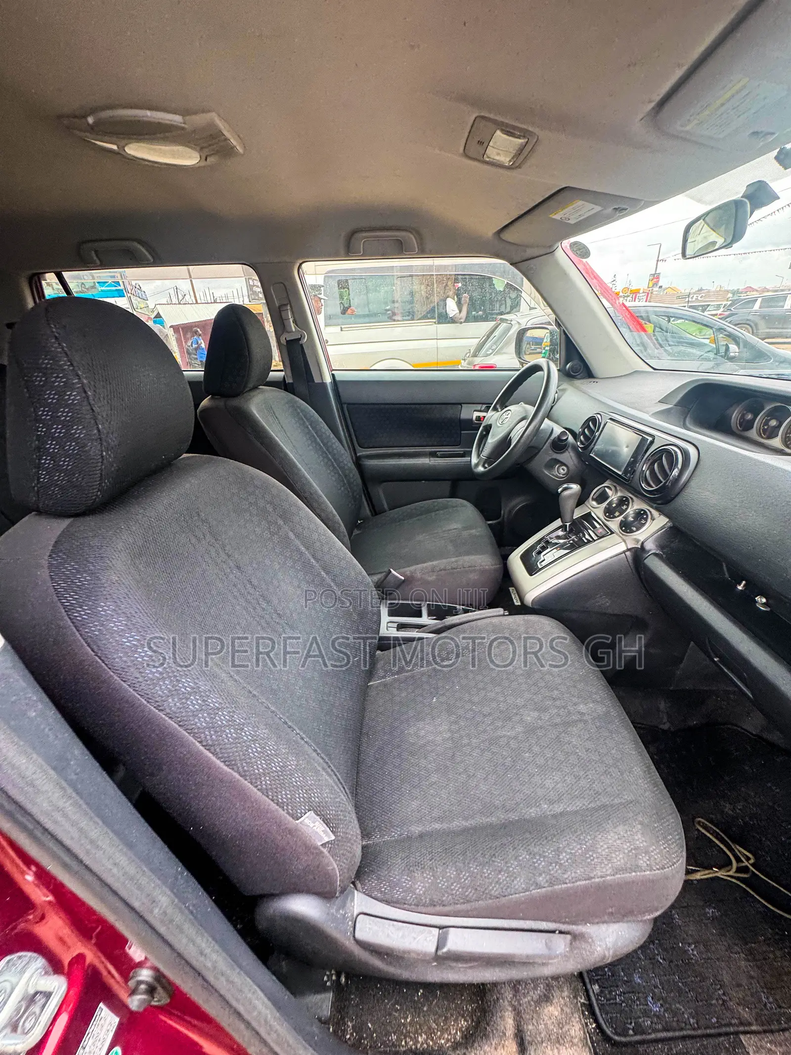 Toyota Corolla Rumion 2012 Orange