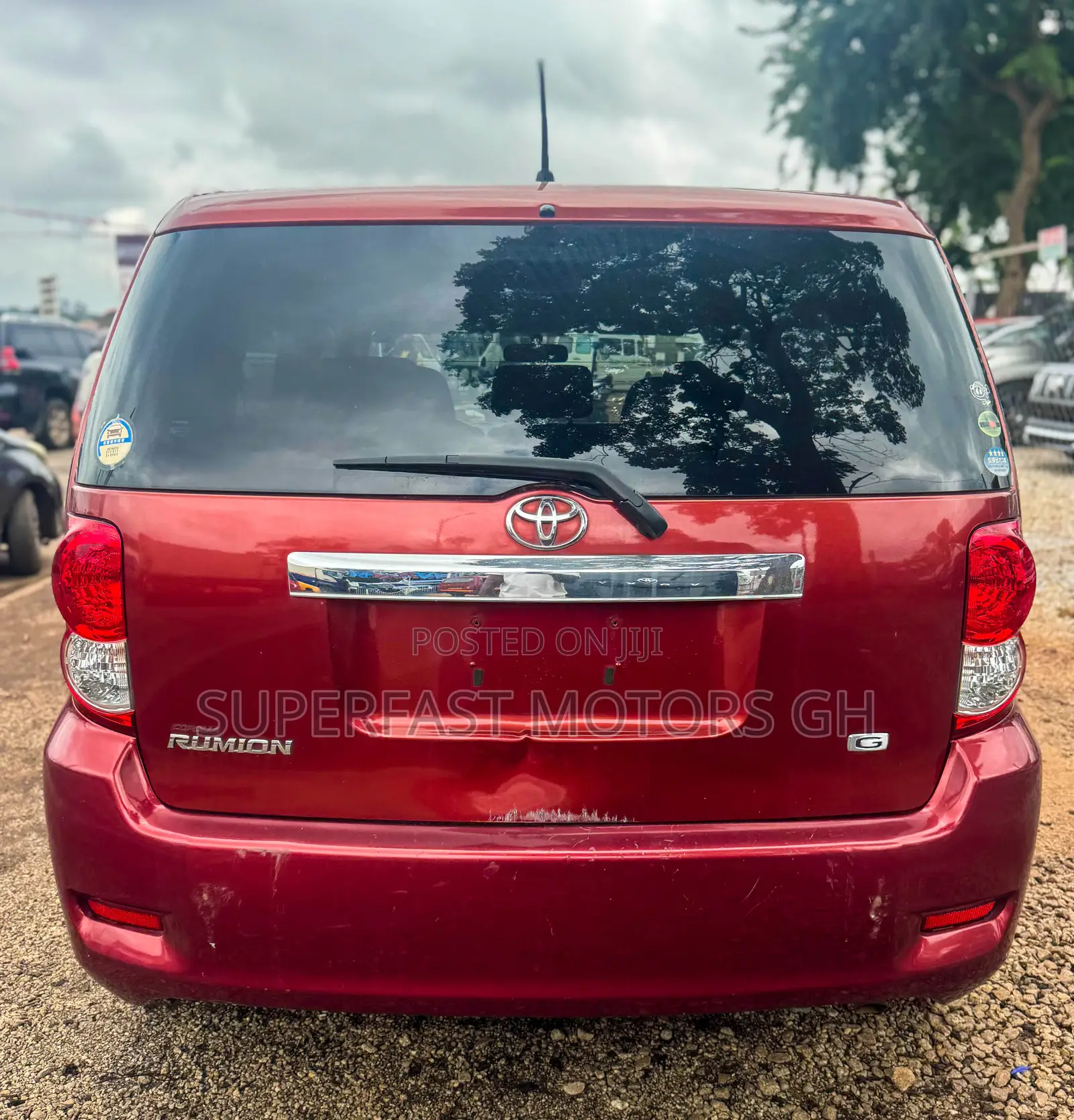 Toyota Corolla Rumion 2012 Orange