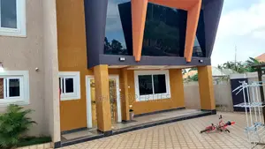 4bdrm House in Yabe, Kumasi Metropolitan for sale