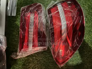 Mercedes-Benz C300 Spec Tail Light