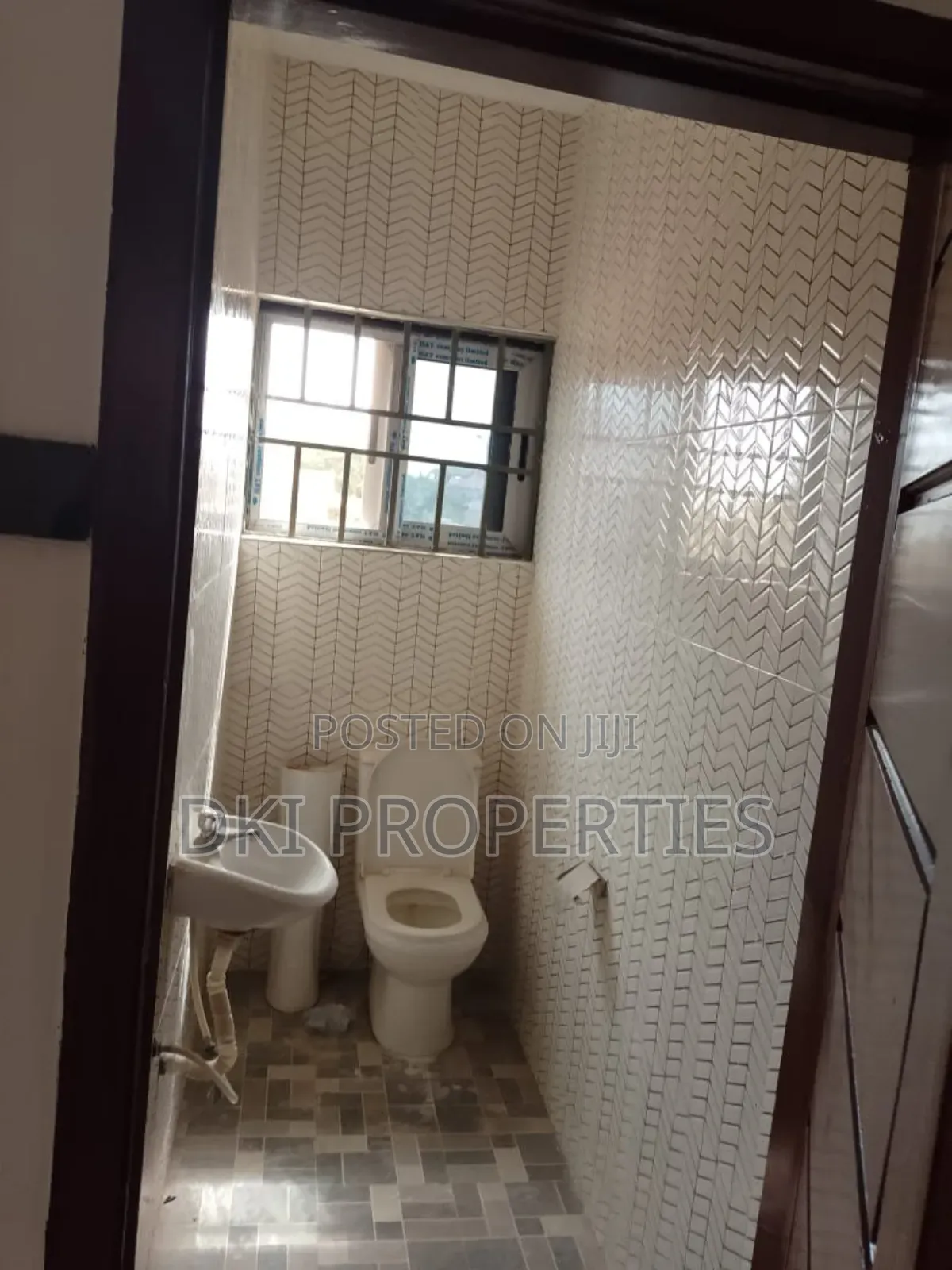 2bdrm Apartment in Dki Properties, Oyarifa for rent