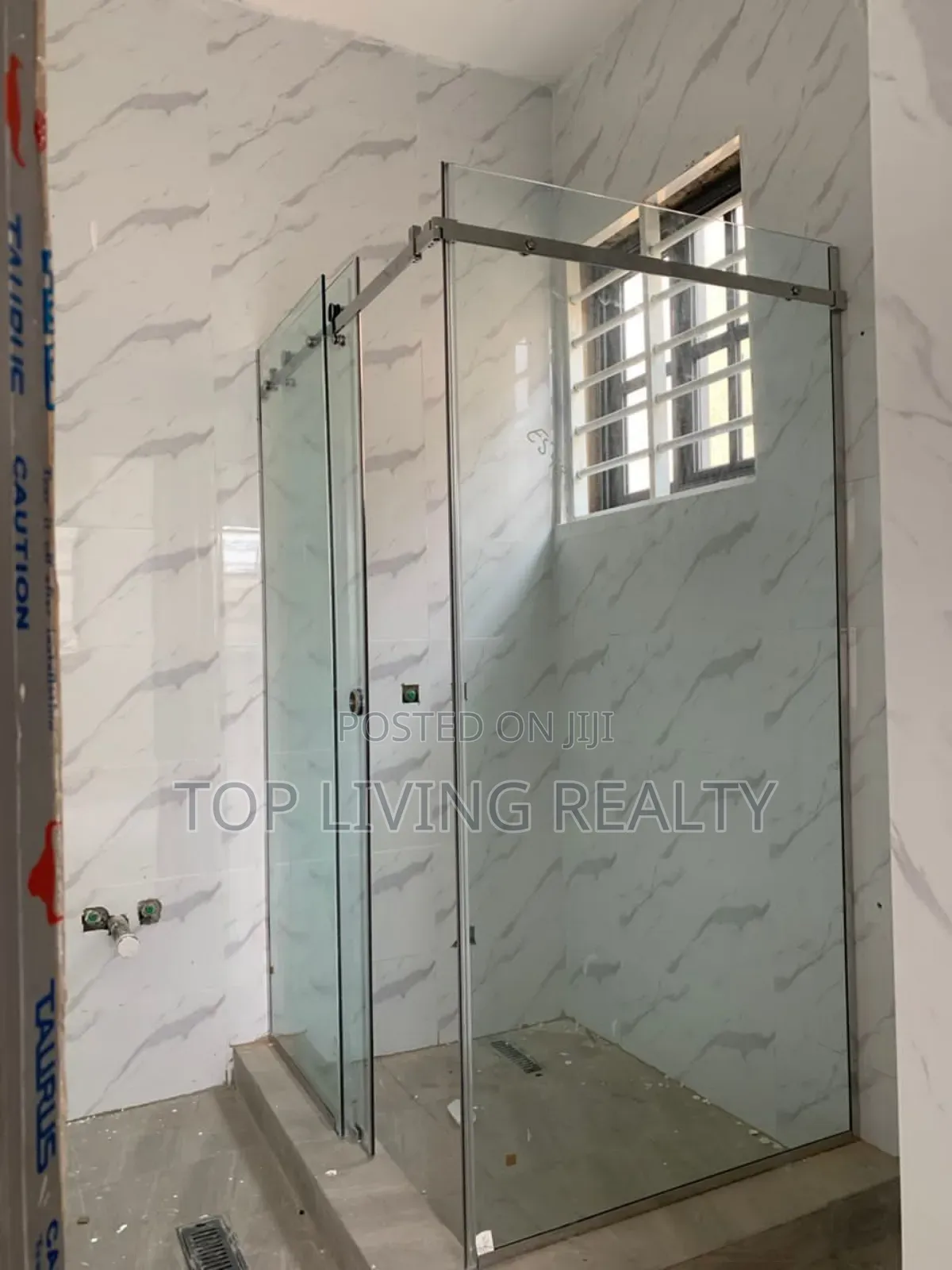 4bdrm Townhouse/Terrace in Legon Hills, Ashaley Botwe for sale