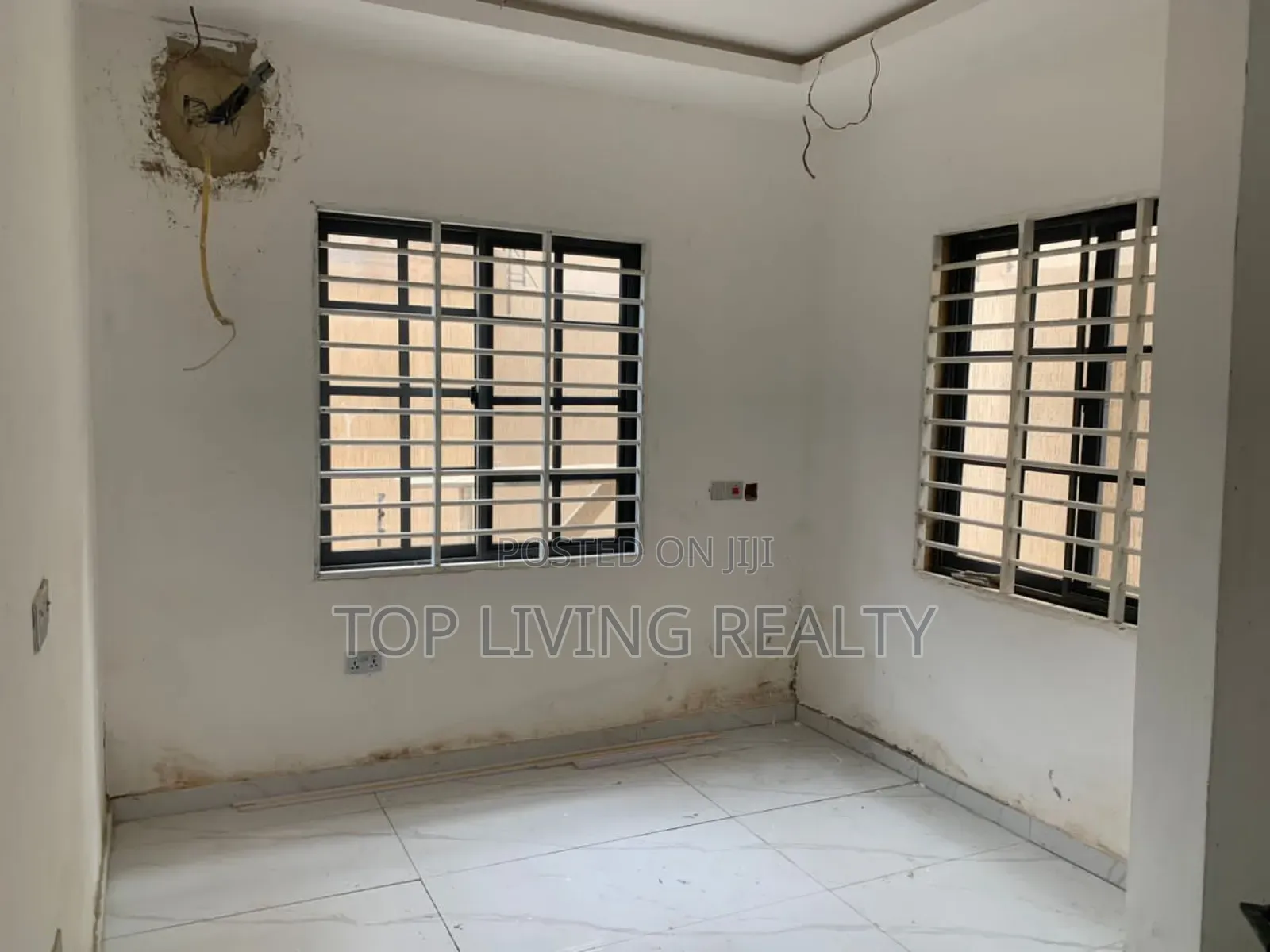 4bdrm Townhouse/Terrace in Legon Hills, Ashaley Botwe for sale