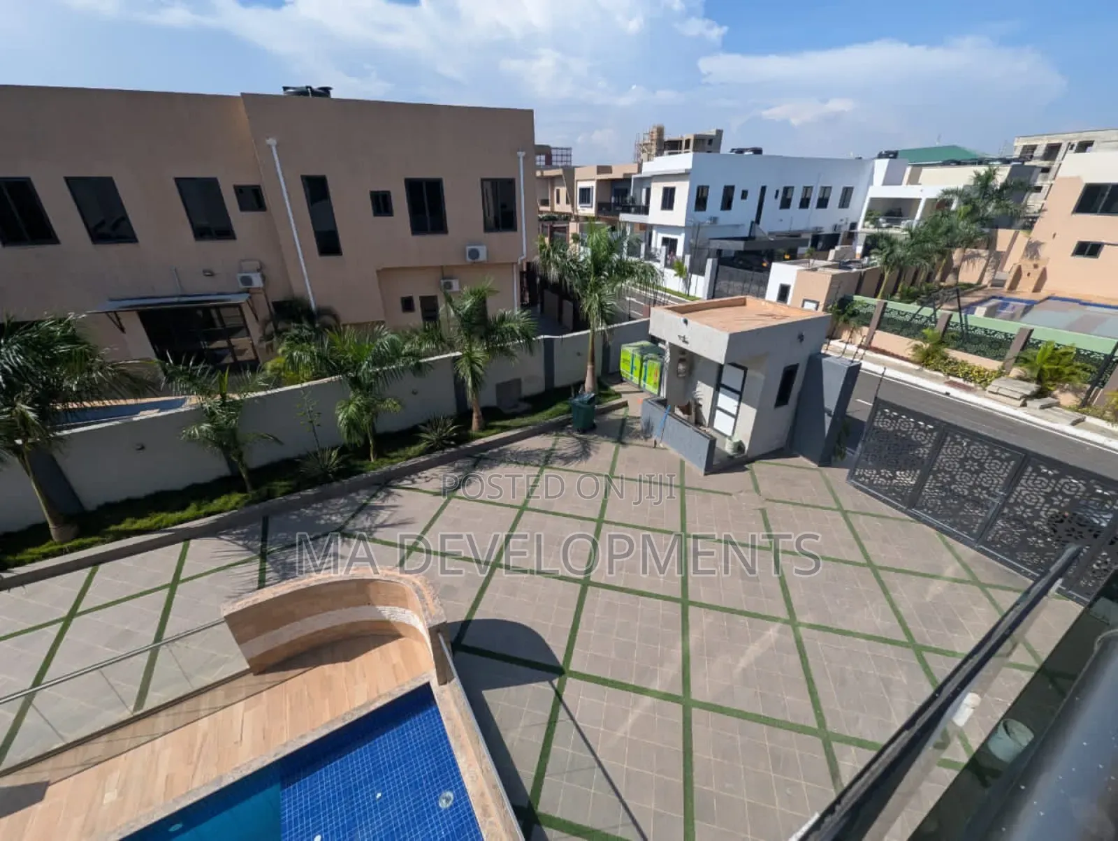 6bdrm Mansion in Madev Realty, Airport Residential Area for sale
