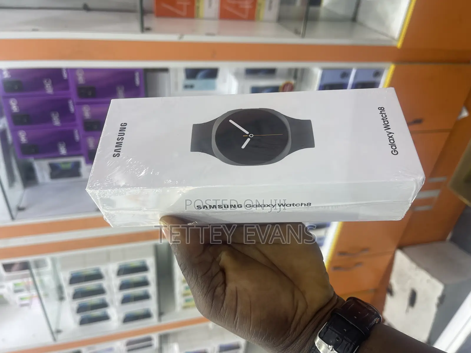Samsung Galaxy Watch 8 Classic L550
