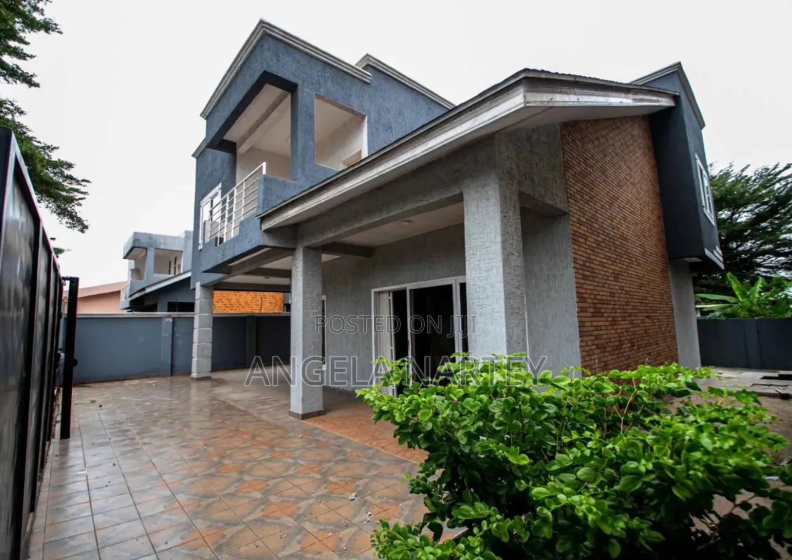 4bdrm House in Community 18 Spintex for sale