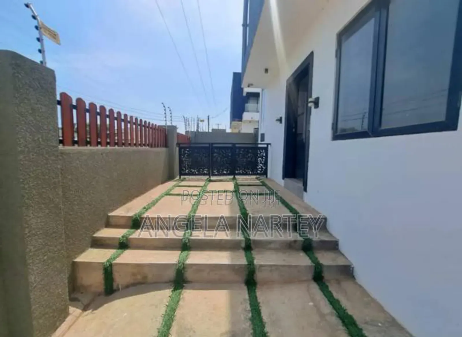 3bdrm House in Manet-East Airport, Accra Metropolitan for sale