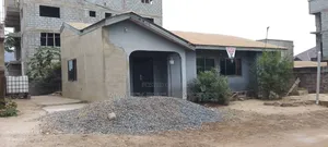 3bdrm House in Uncompleted, Tema Metropolitan for sale