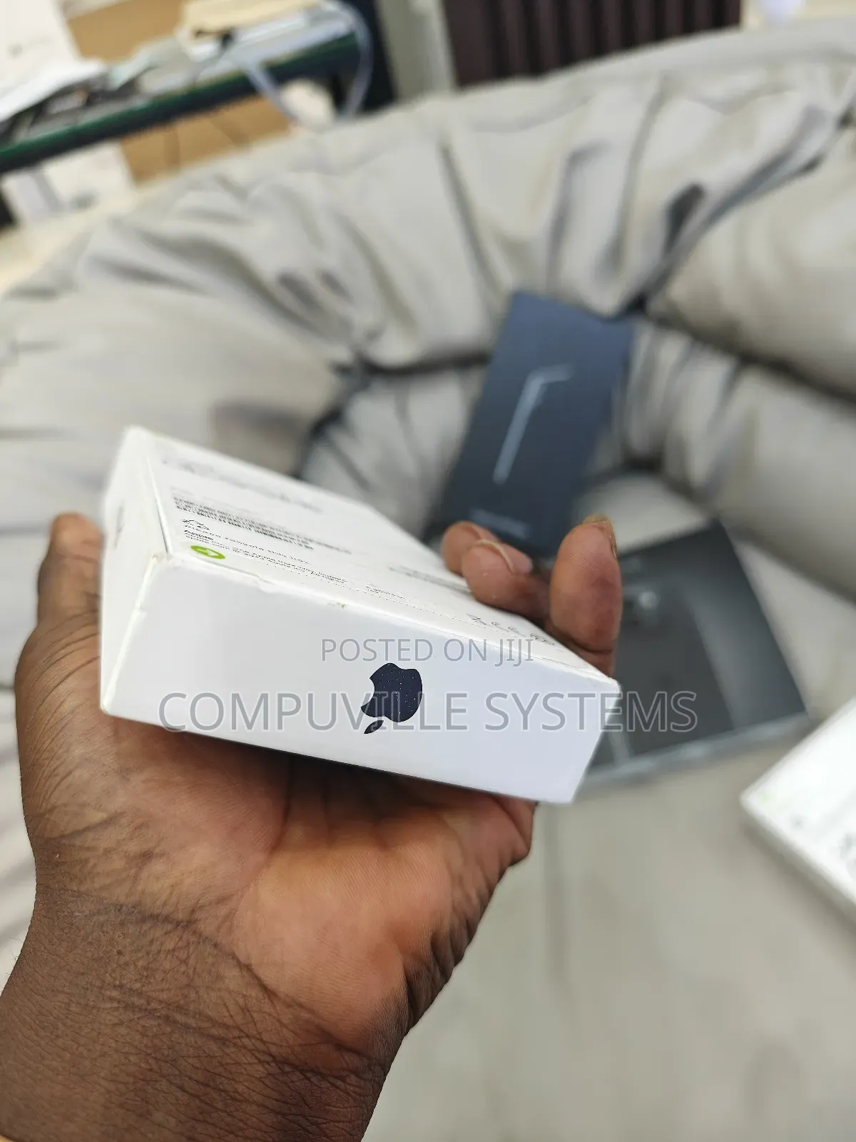 New Apple iPhone 16 512 GB Black