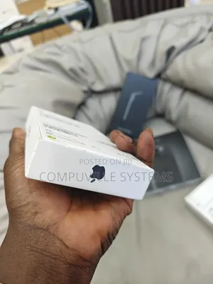 New Apple iPhone 16 512 GB Black