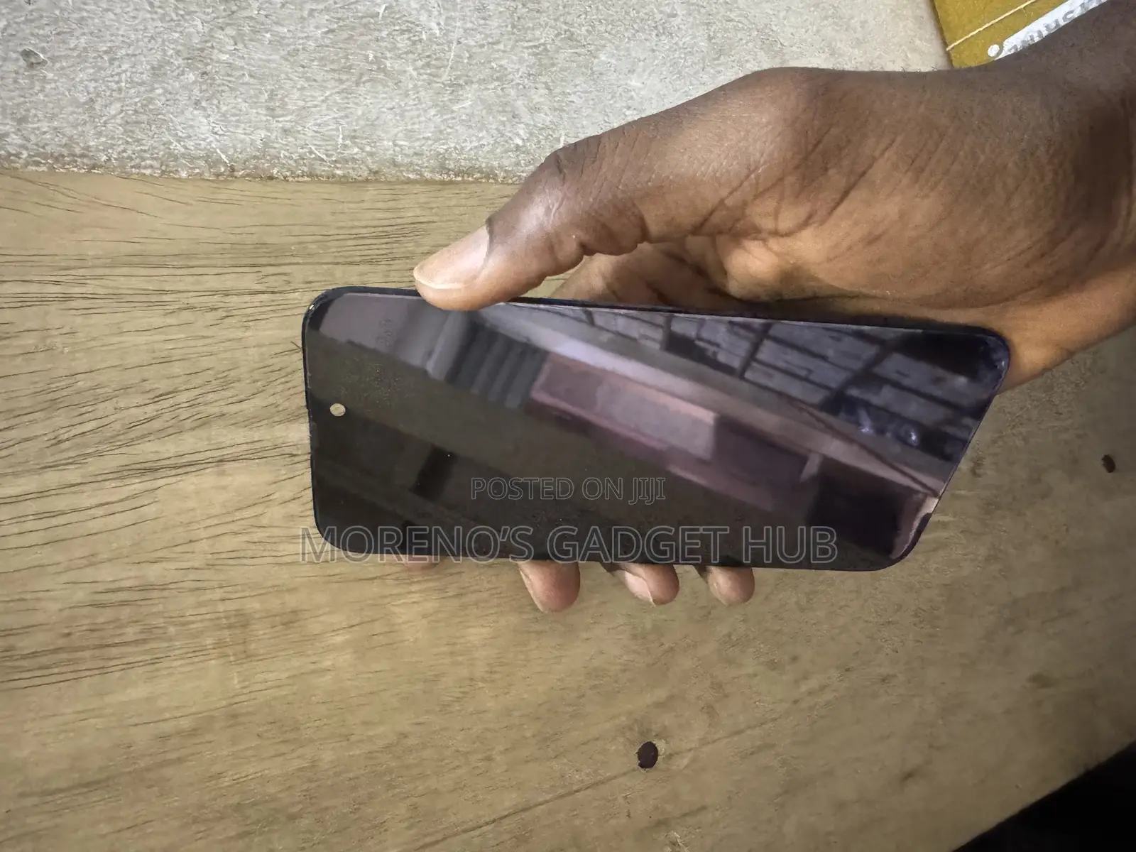 iPhone Screen Replacement for 16 Plus