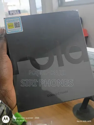 New Samsung Galaxy Z Fold4 256 GB Black
