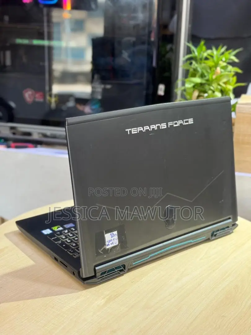 Laptop 16GB Intel Core i7 SSD 512GB