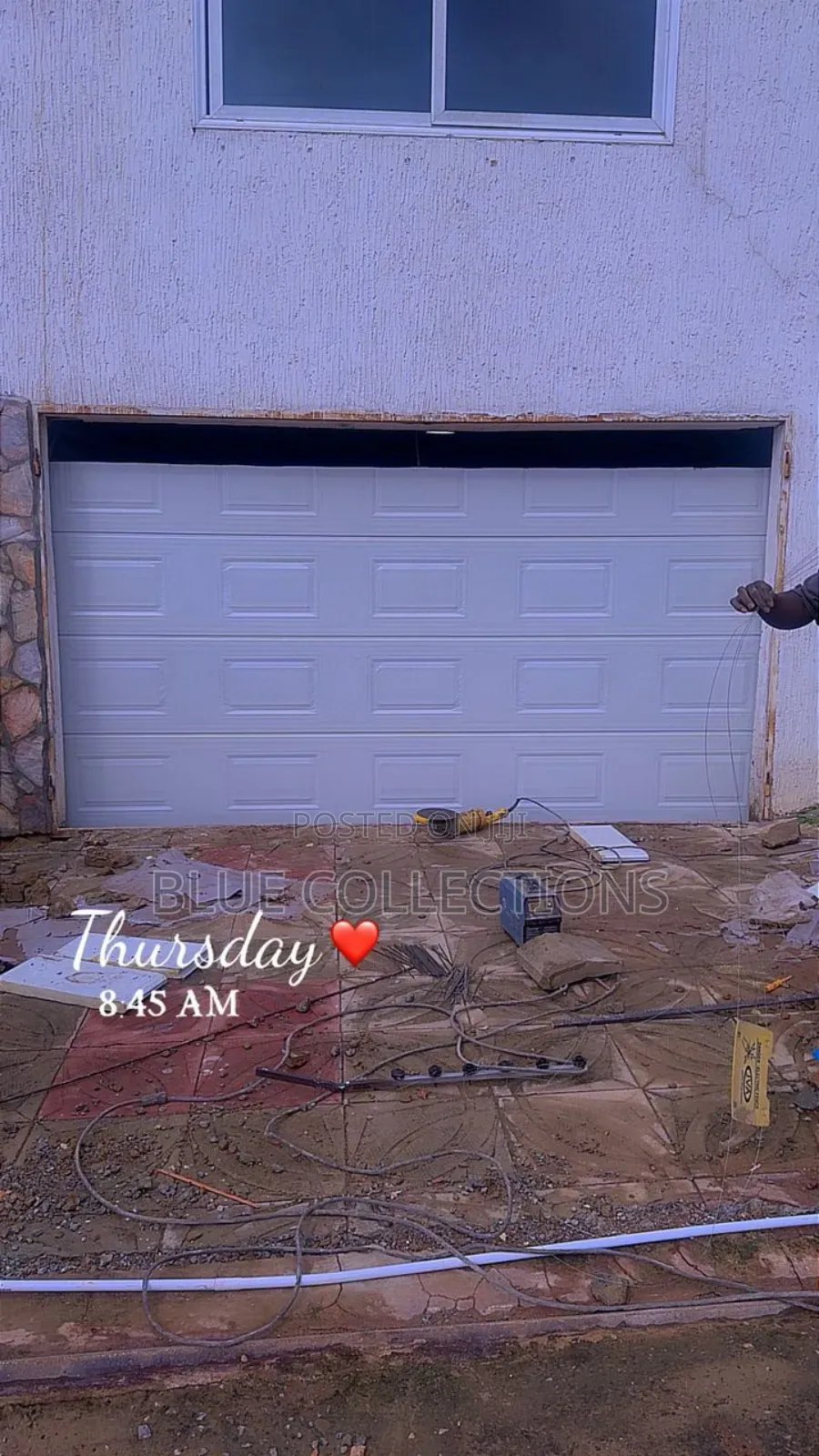 Automated Garage Door With Solar Power
