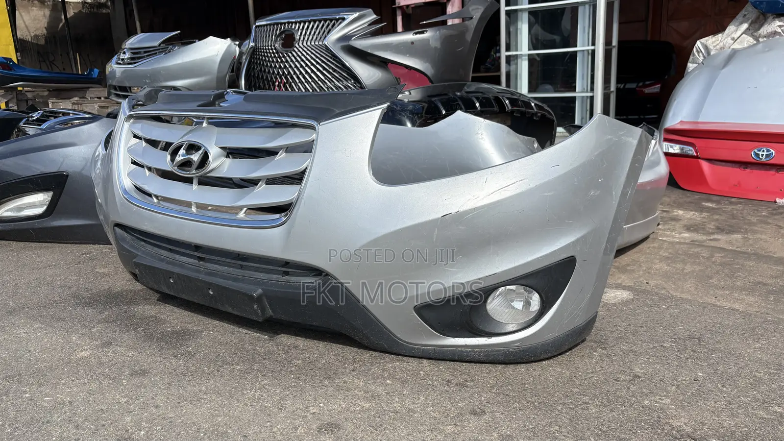Hyundai Santa Fe Front Bumper 2008,2009,2010,2011,2012,2013,2014