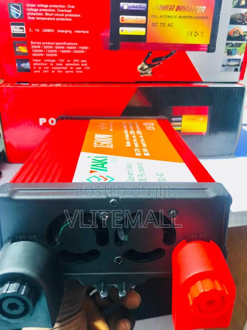Dc12v to Ac220v 1500w Power Inverter