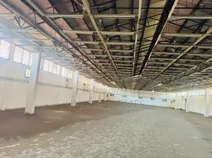 Accra Central 1300 Square Meters Warehouse for Rent
