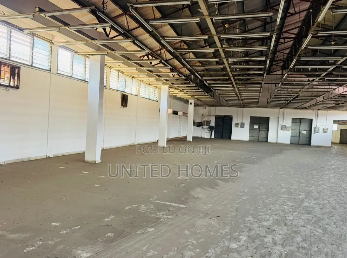 Accra Central 1300 Square Meters Warehouse for Rent