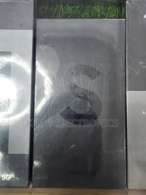 New Samsung Galaxy S22 5G 128 GB Black