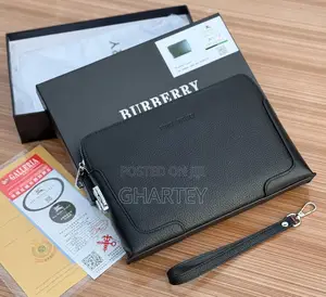 Burberry Men’S Quality Leather Clutch Bag