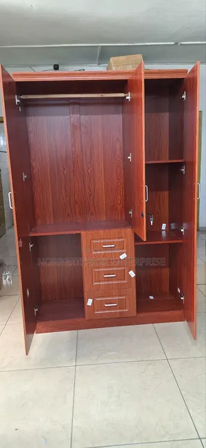Wardrobe(G3-03-815)