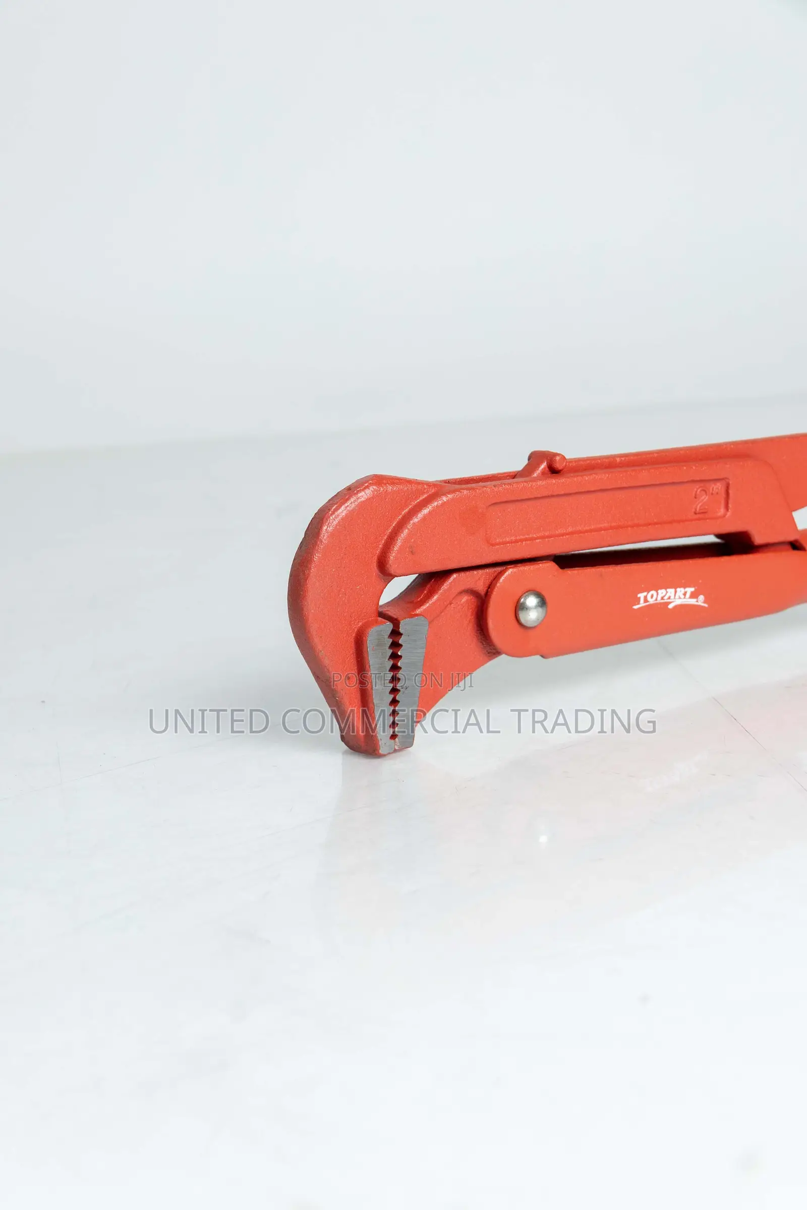 Bent Nose Pipe Wrench