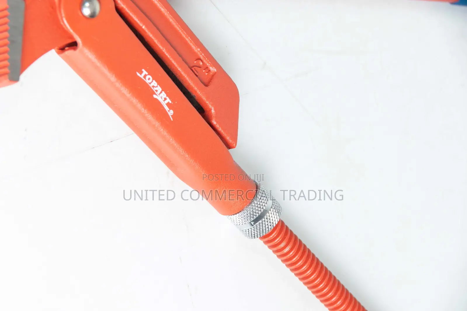 Bent Nose Pipe Wrench