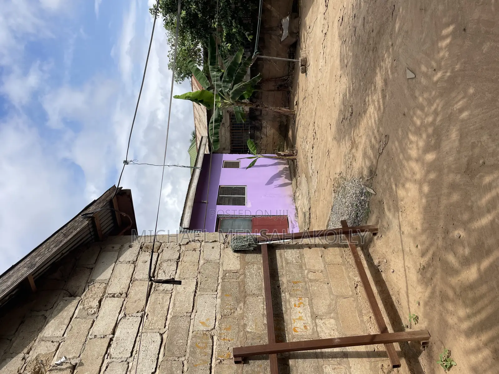 Fairly Use House for Sale at Ashongman City,