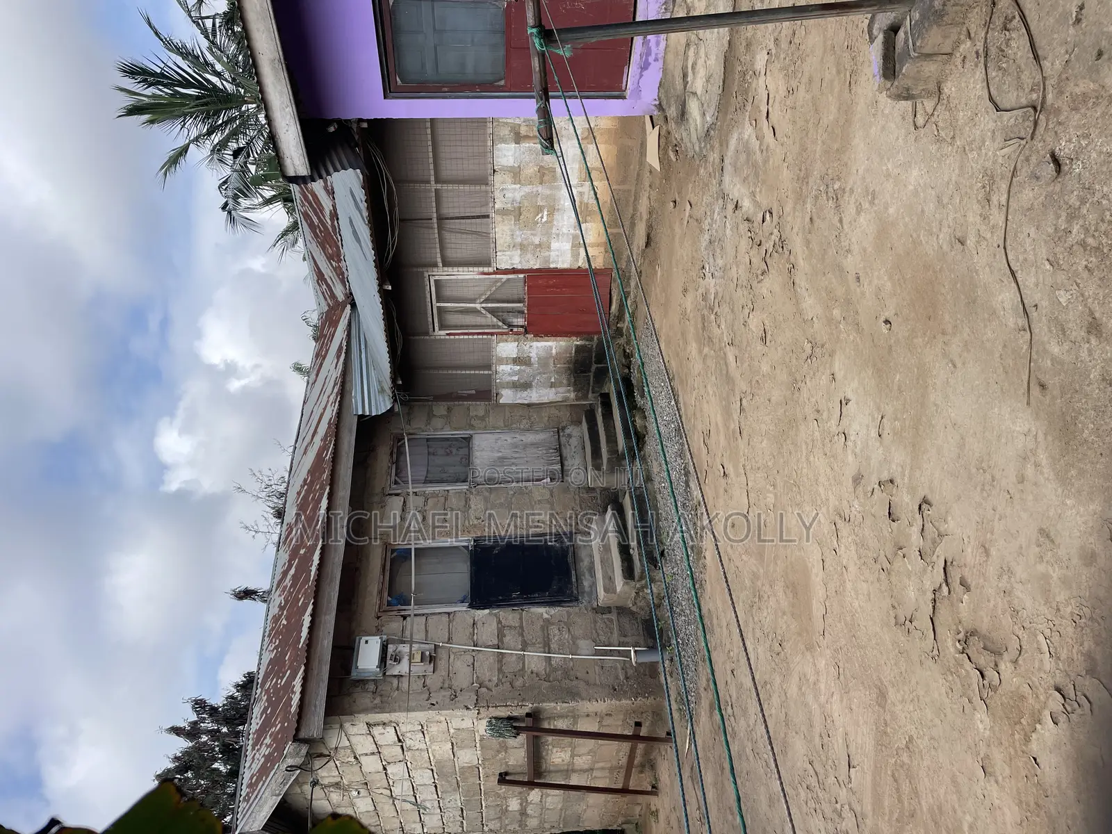 Fairly Use House for Sale at Ashongman City,