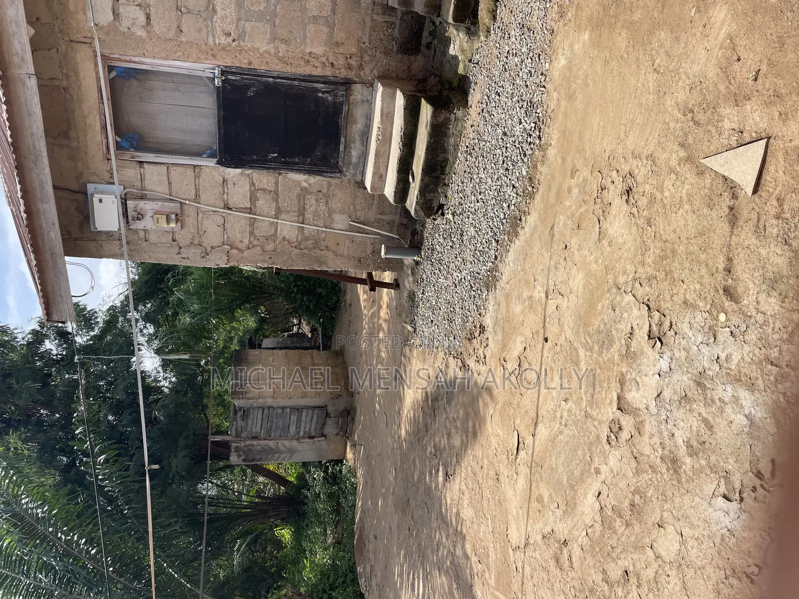 Fairly Use House for Sale at Ashongman City,