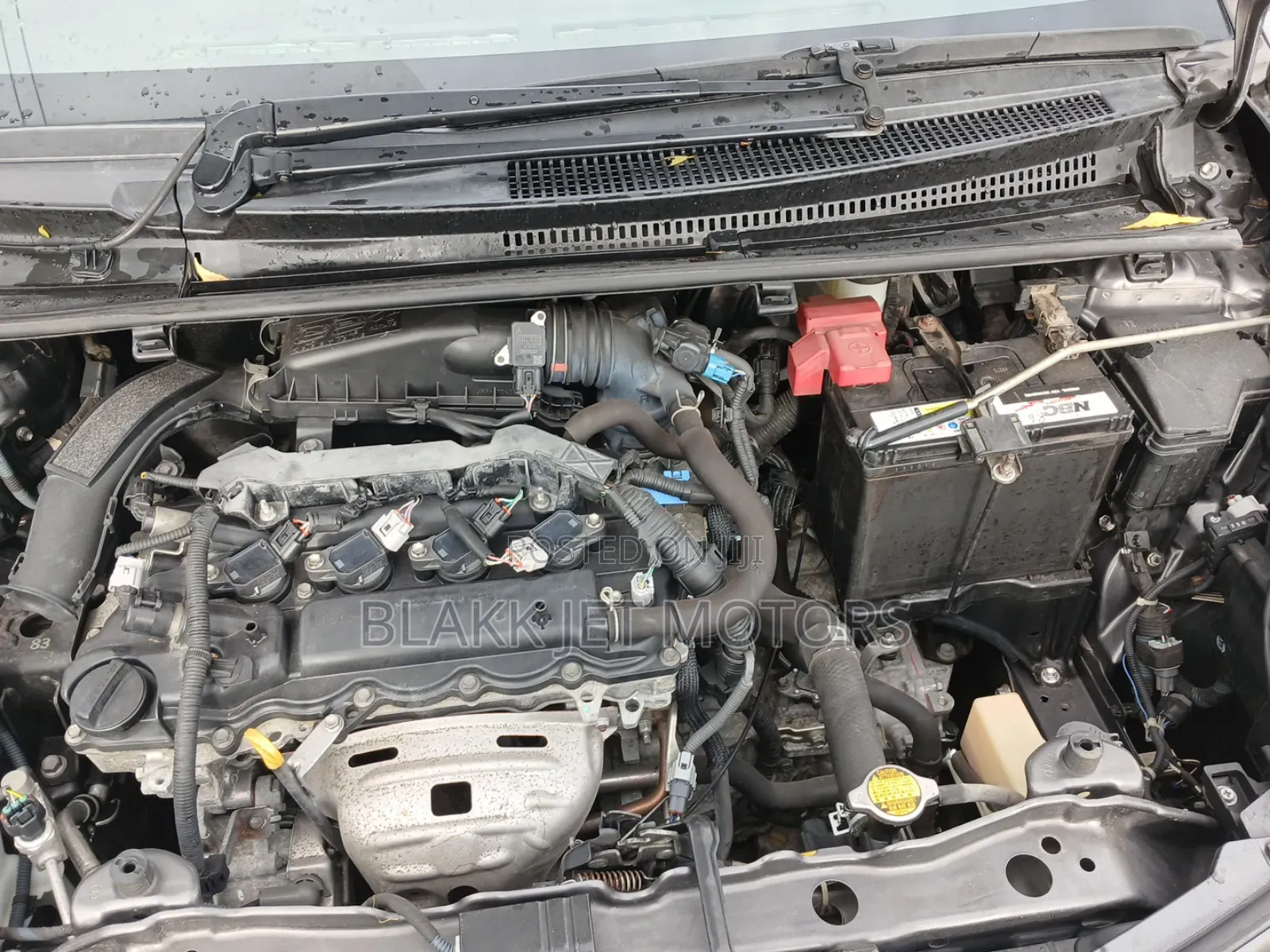 Toyota Vitz 1.3 AWD 3dr 2013 Gray
