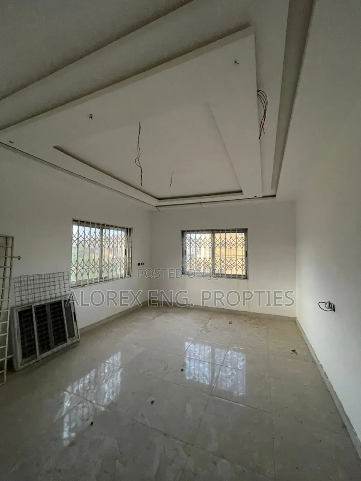 4bdrm Duplex in Pantang Hospital, Adenta for rent