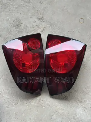 Nissan Sentra 2005 Taillight