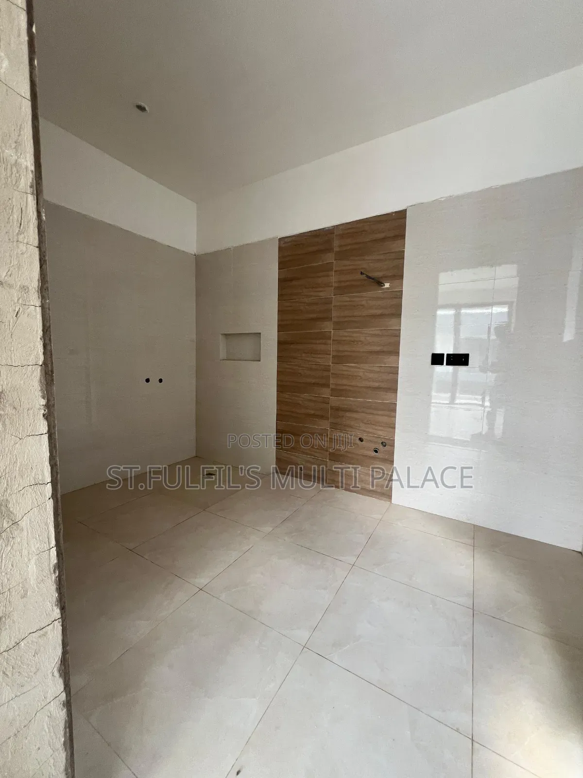 4bdrm Townhouse/Terrace in 2Mins Away From The, Adenta for sale