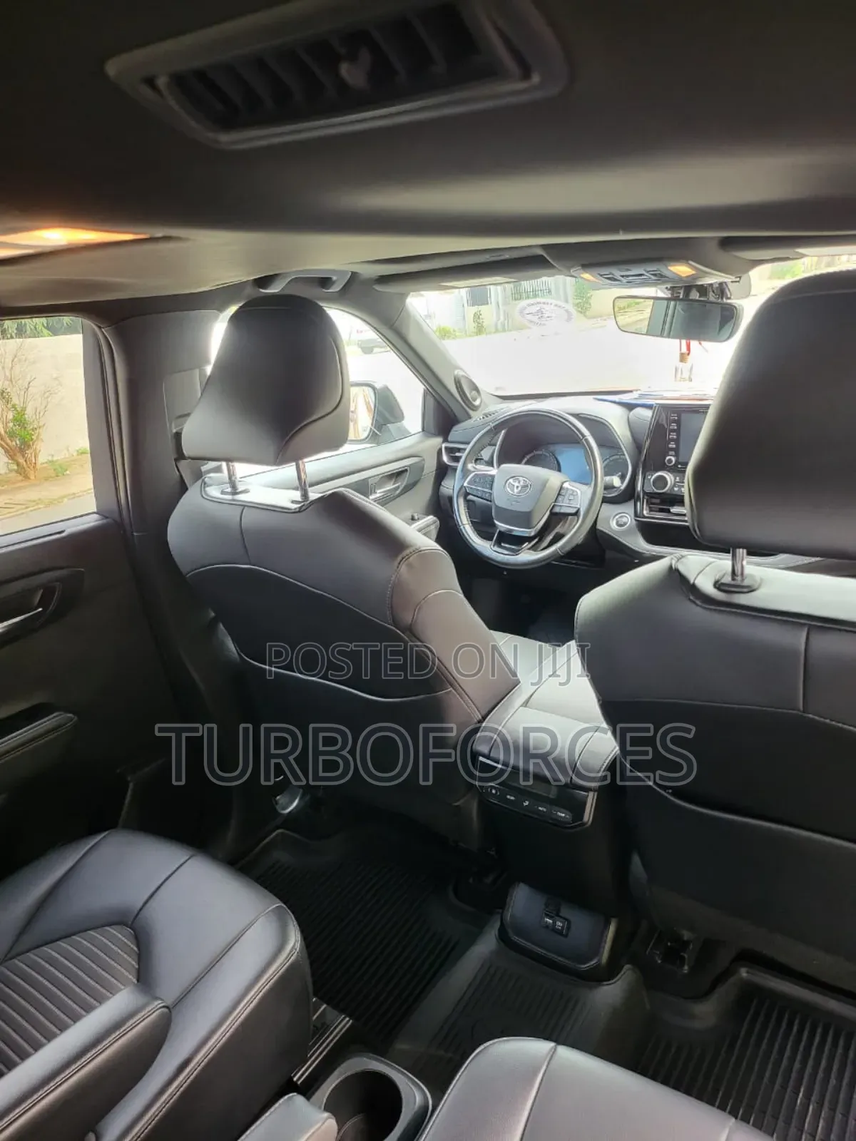 Toyota Highlander XSE 2021 Red