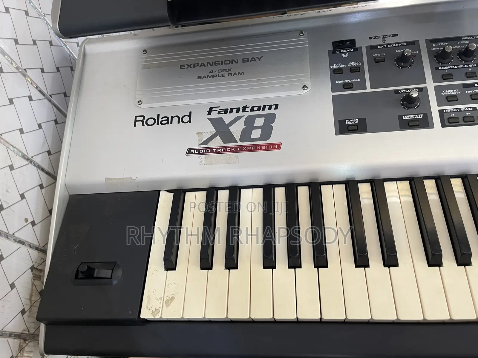 Roland Fantom X8