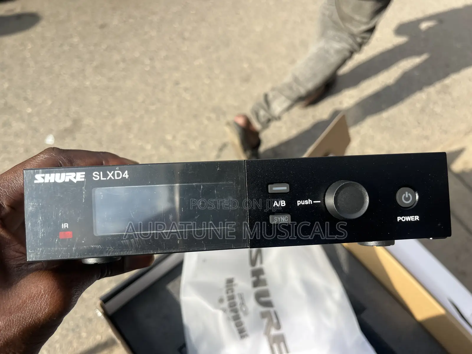 Shure Wireless Microphone (Slxd42)