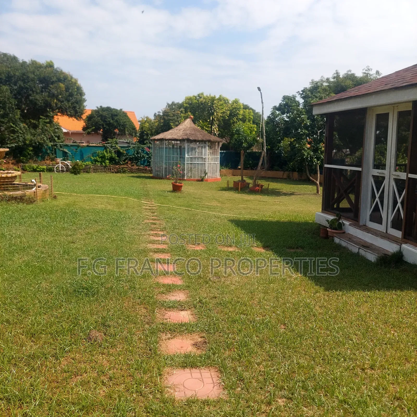 4bdrm House in Kg Franco Properties, Airport Residential Area for sale