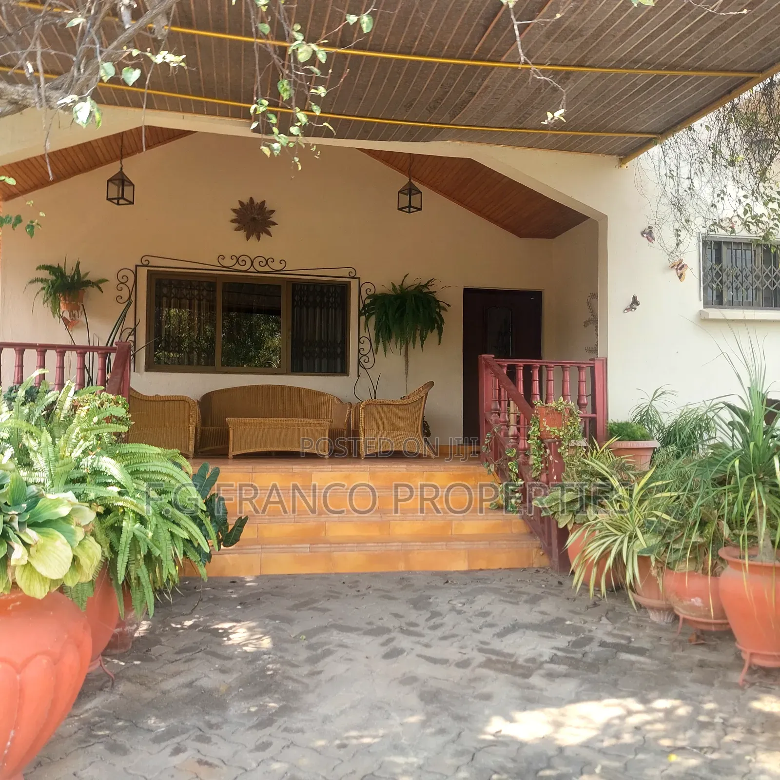4bdrm House in Kg Franco Properties, Airport Residential Area for sale