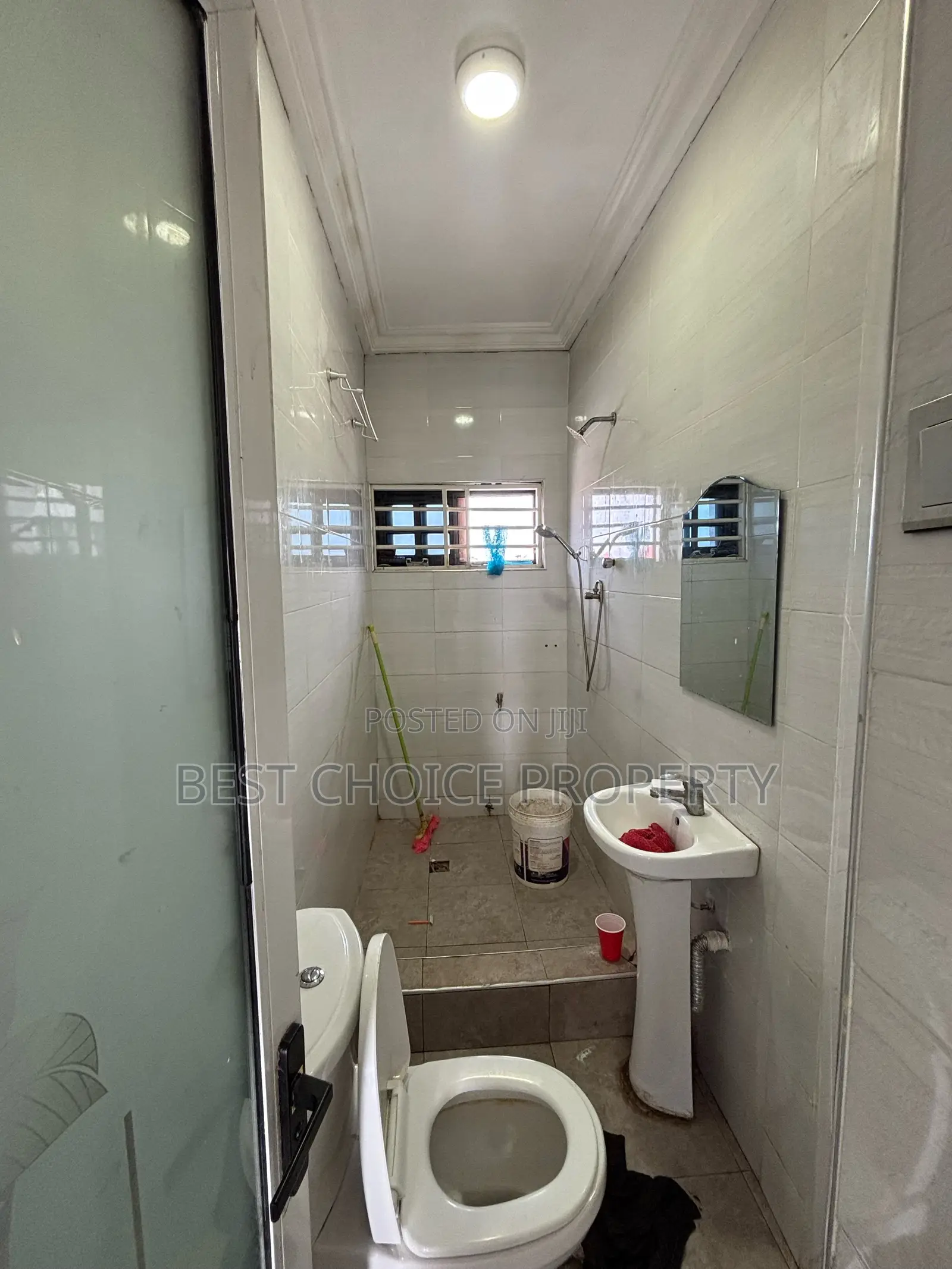 Ex 3 Bedroom Apartment for Rent at Lakeside