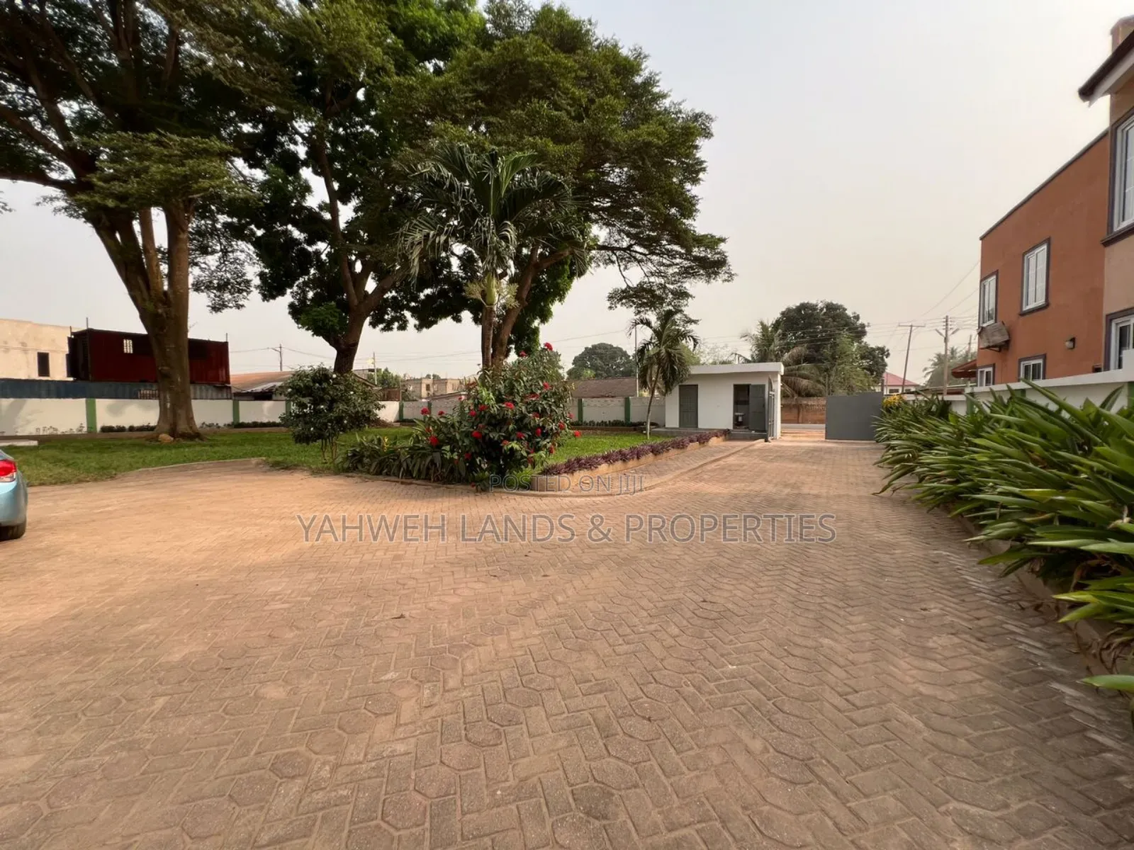 Furnished 5bdrm House in Adenta for rent