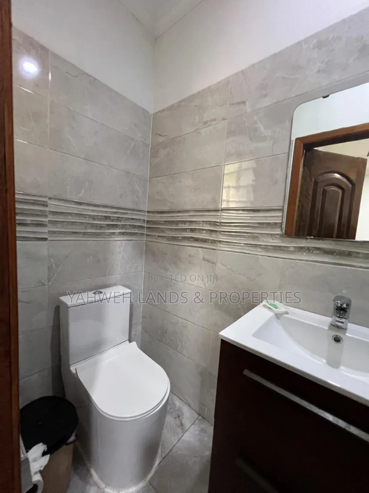 Furnished 5bdrm House in Adenta for rent