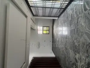 4bdrm House in East Legon for rent