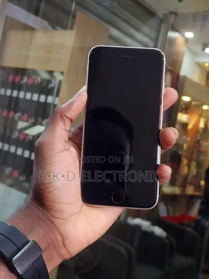 Apple iPhone SE (2022) 64 GB White