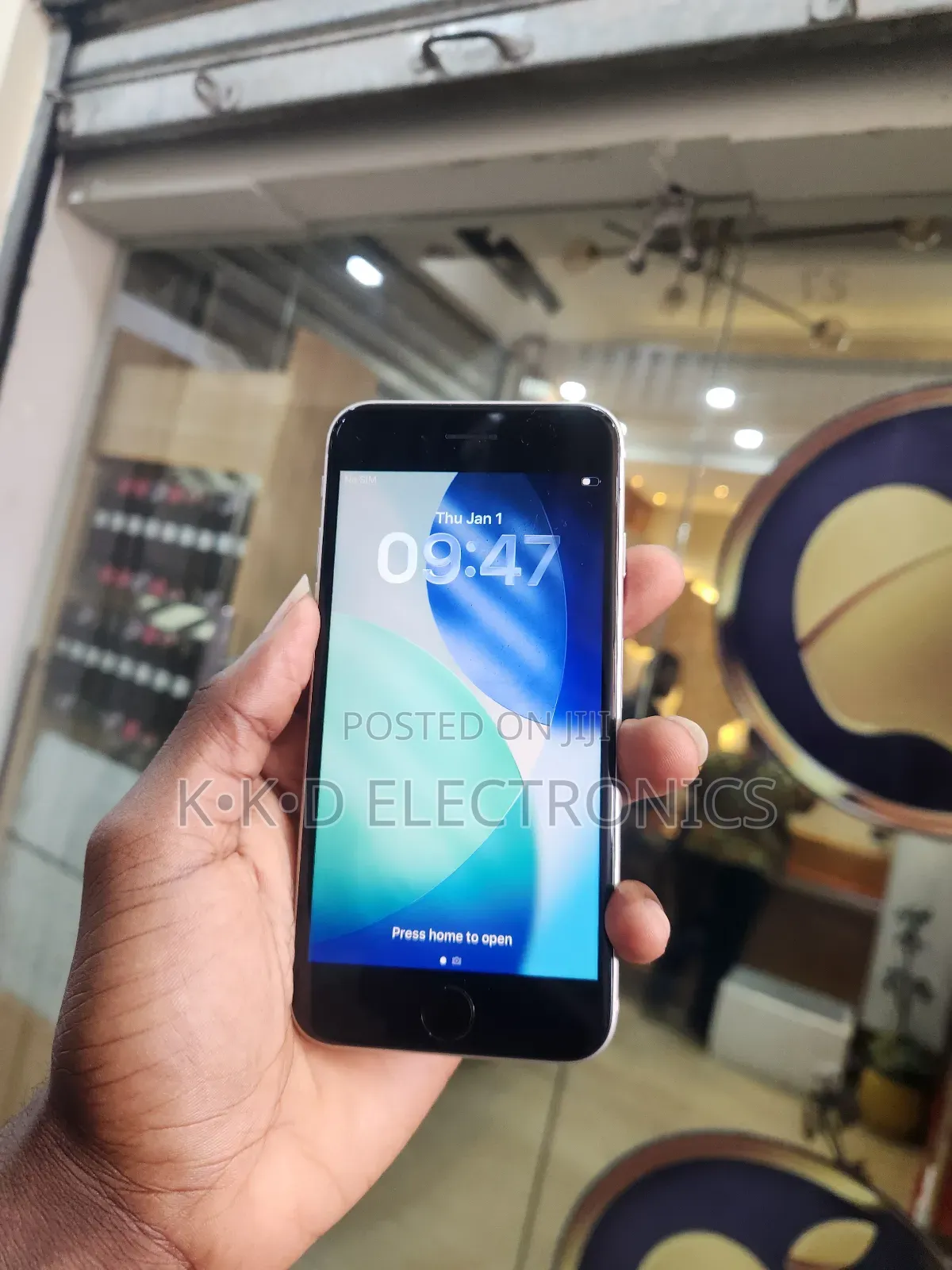 Apple iPhone SE (2022) 64 GB White