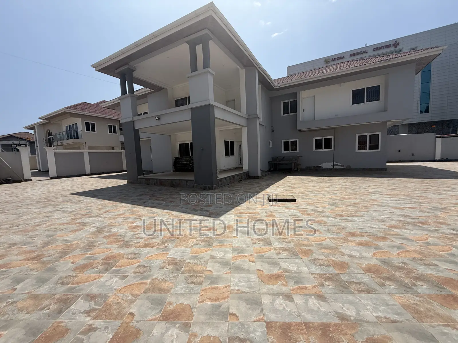 5bdrm House in Osu for rent