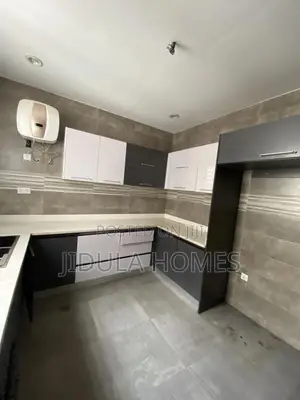 2bdrm Apartment in Lakeside Estate for rent